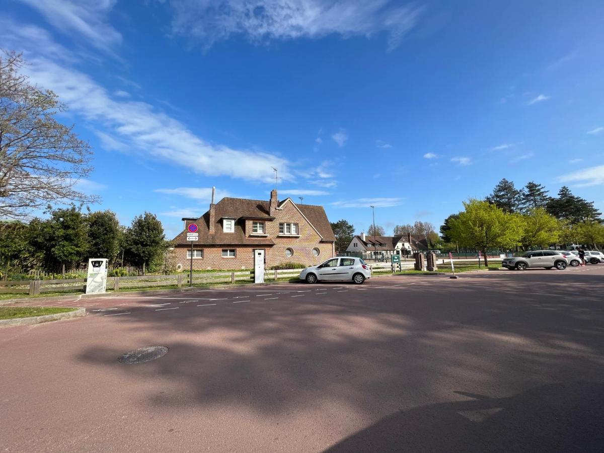 Appartement De L'hermitage, T2 Avec Parking